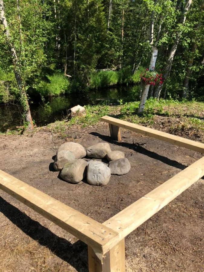 Hannunluhdan Lomamoekit Karijoki Buitenkant foto