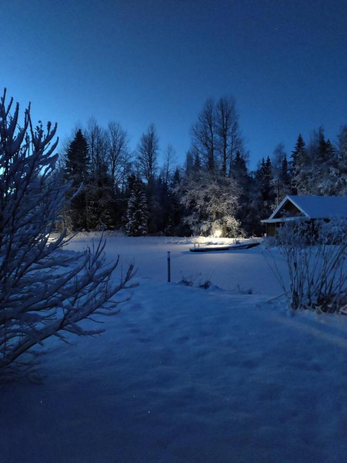 Hannunluhdan Lomamoekit Karijoki Buitenkant foto