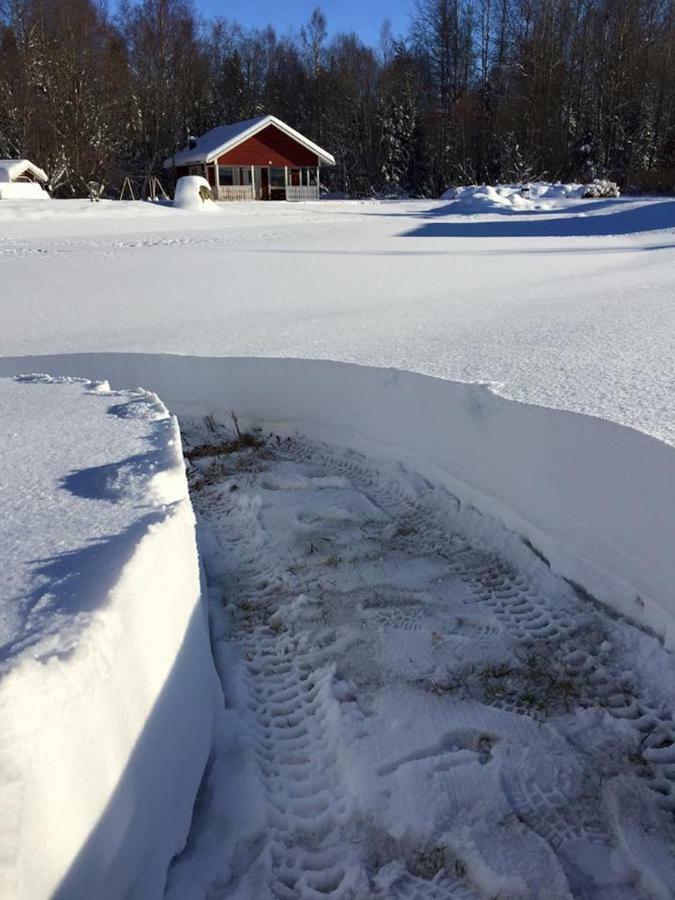 Hannunluhdan Lomamoekit Karijoki Buitenkant foto