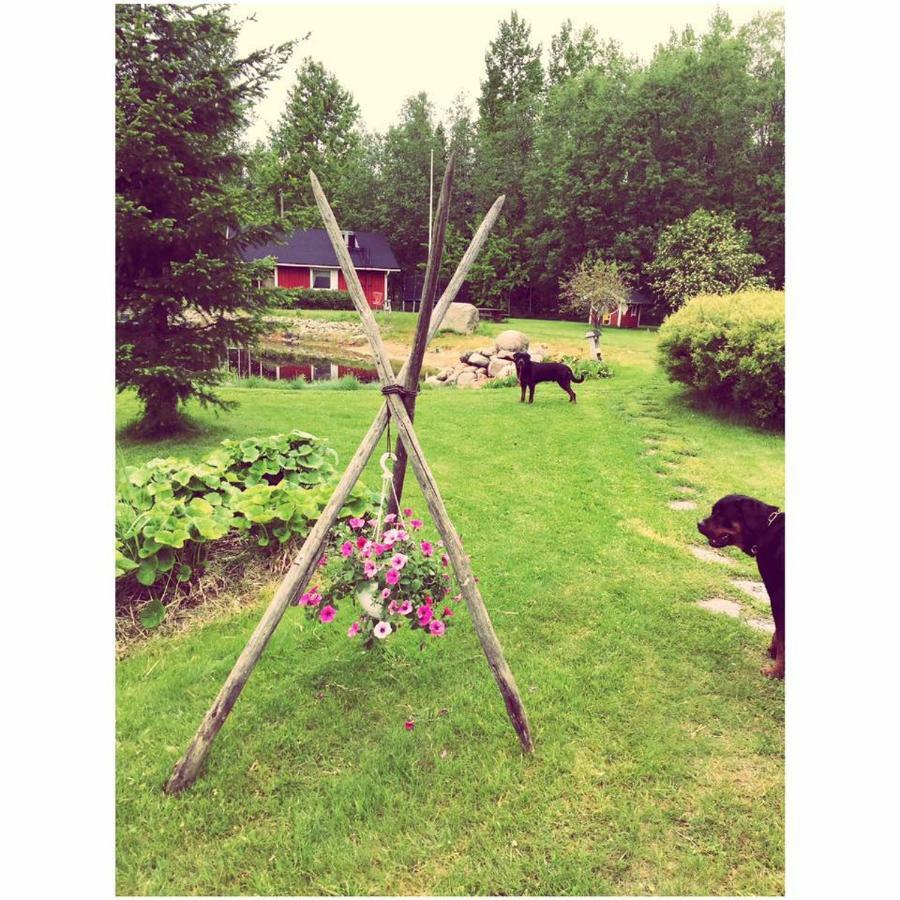 Hannunluhdan Lomamoekit Karijoki Buitenkant foto