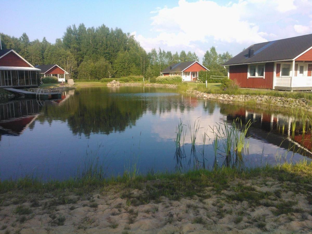 Hannunluhdan Lomamoekit Karijoki Buitenkant foto